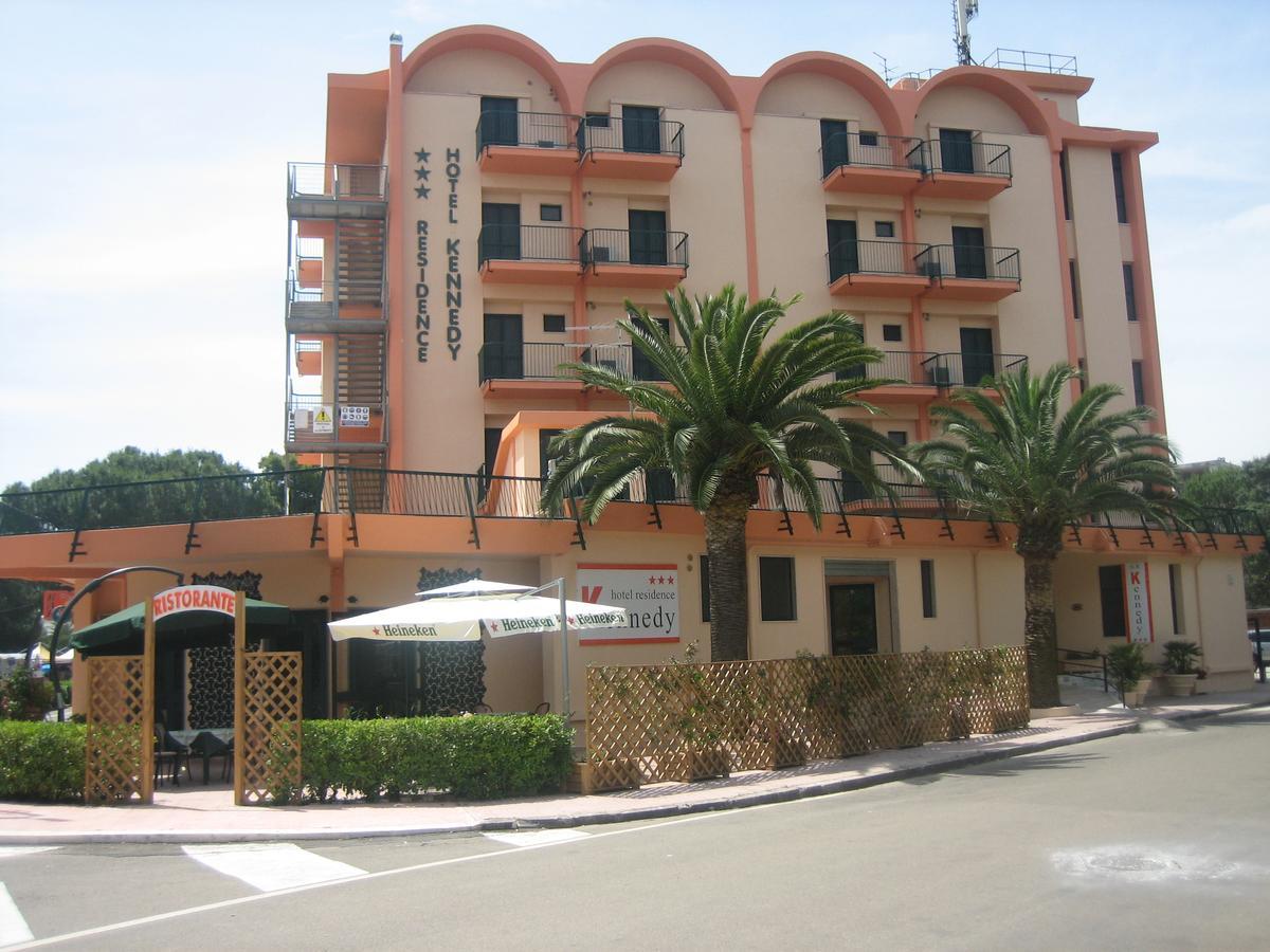 Hotel Kennedy Metaponto Kültér fotó